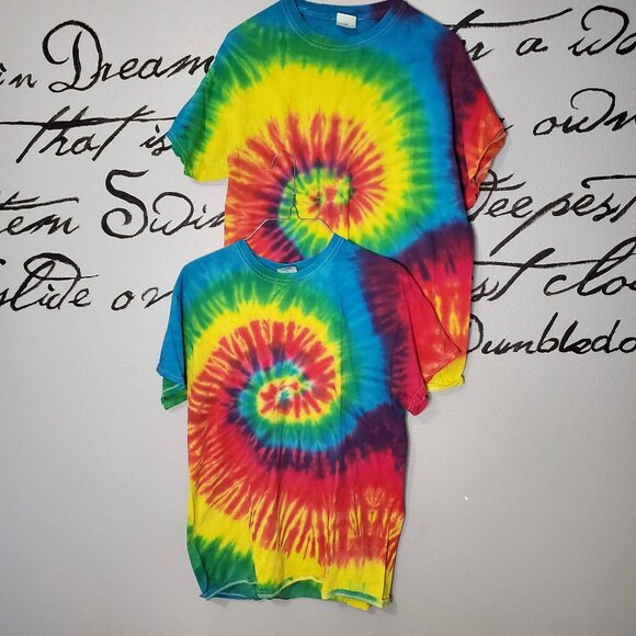 Tie Dye Multicolored Rainbow Spiral Tshirt Bundle, M - Picture 1 of 3